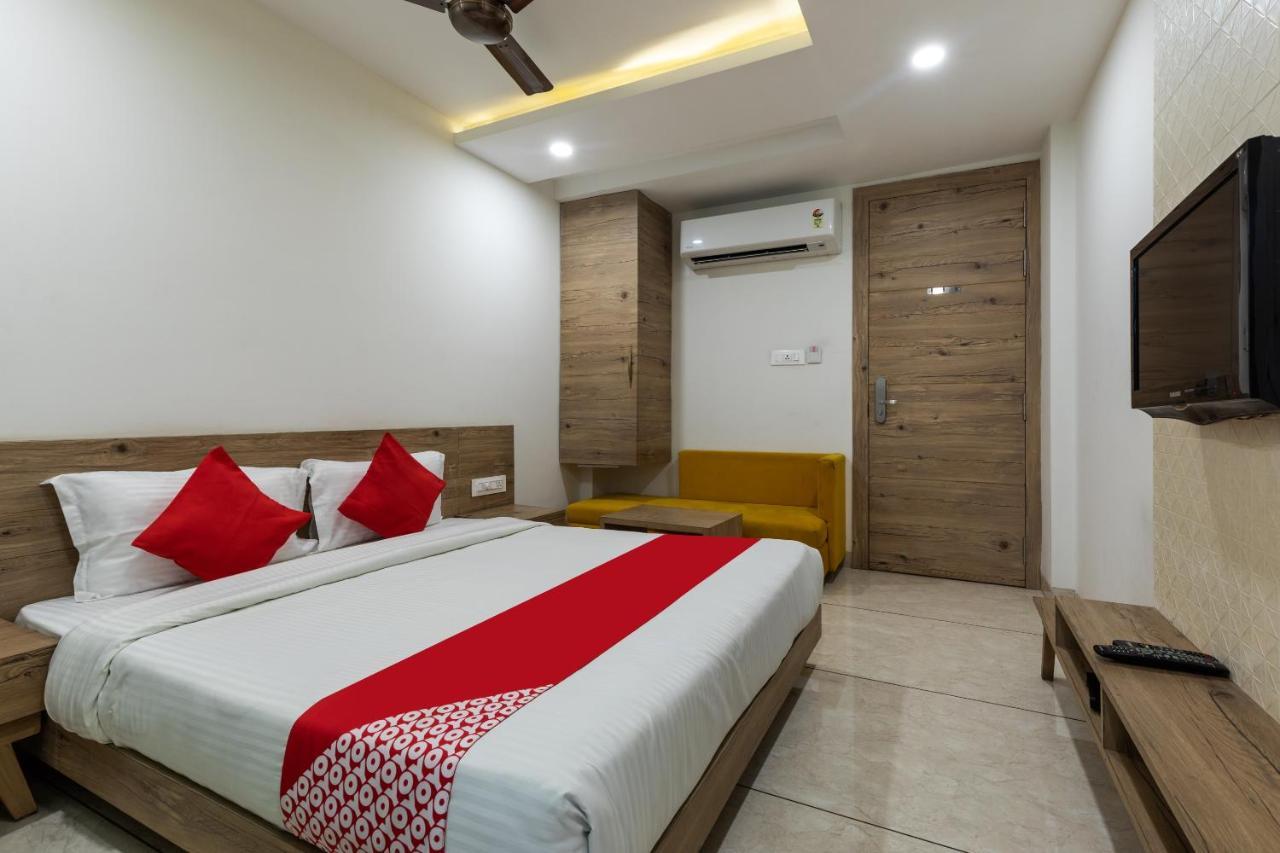 Capital O 47403 Hotel Manjeet Bhopal Exterior foto